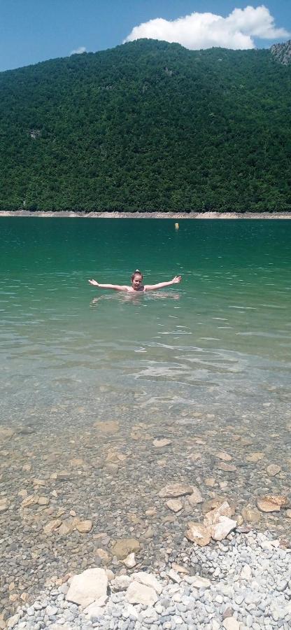 Apartment Holiday Lake - Piva 2022 ปลูชิเน ภายนอก รูปภาพ